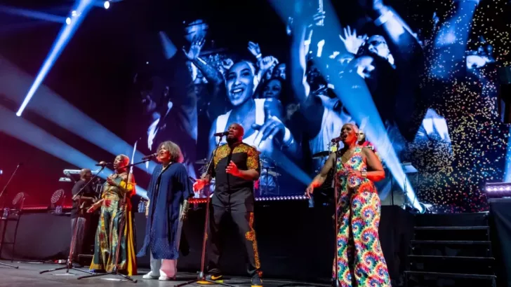 « Kassav' à Paris Accor Arena – Sé'w nou enmé »